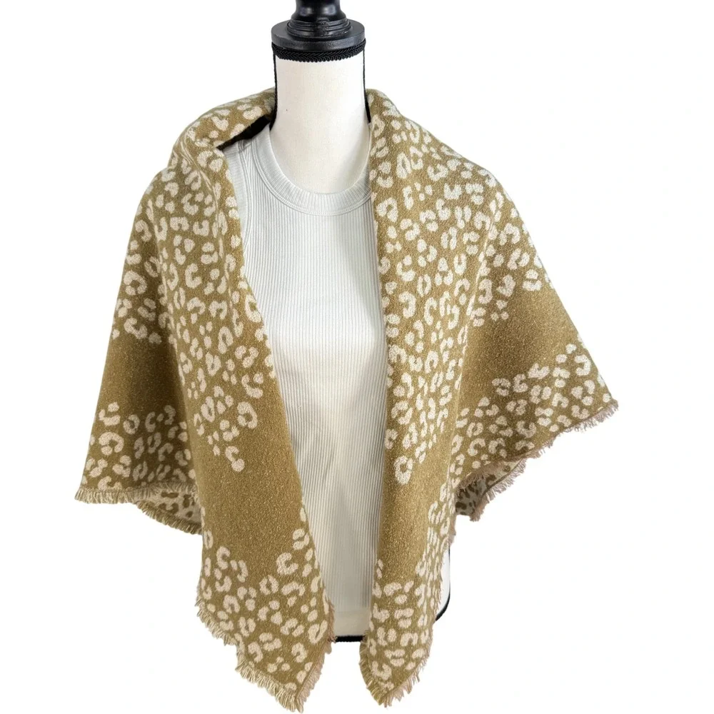 Bandana‎ Scarf in Mini Cheetah Print Fringed Edge Large Square Cozy Warm Beige